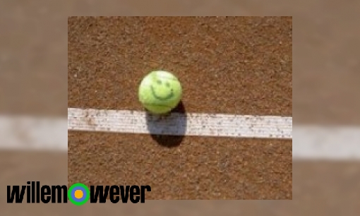 Hoe kunnen ze bij indoor tennis digitaal zien of de bal in of uit is?