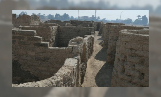 Plaatje Onderzoekers vinden bijzondere faraostad in Egypte