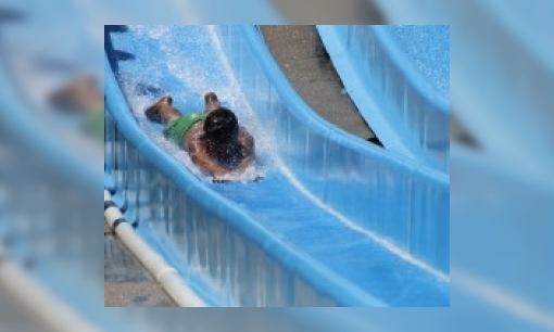 Plaatje Hoe komt het water in een wildwaterglijbaan?