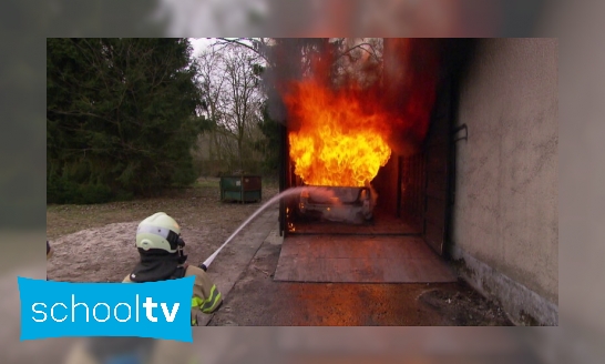 Plaatje Hoe oefent de brandweer met blussen?