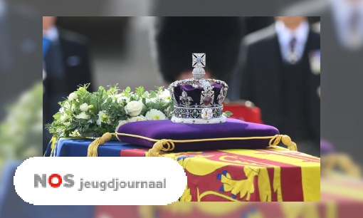 Plaatje Britten nemen in Londen afscheid van koningin Elizabeth