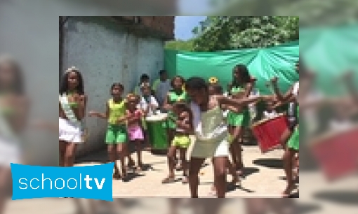 Plaatje Kindercarnaval in Brazilië