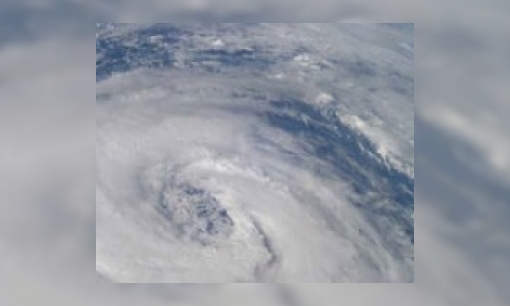 Waarom is er in het oog van een orkaan geen wind?