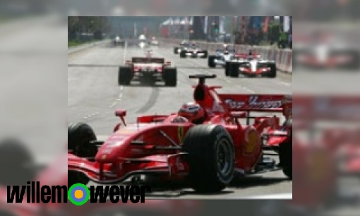 Wat doen de Formule 1 coureurs als ze tijdens de race ineens moeten plassen?