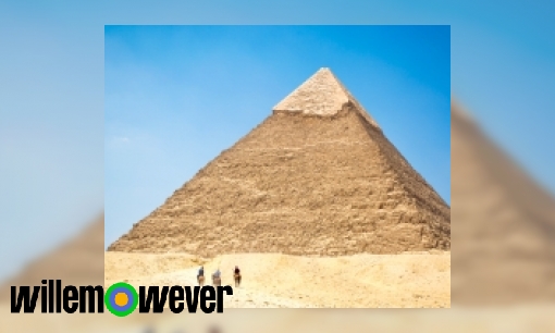 Plaatje Hoe werd vroeger een piramide gebouwd?
