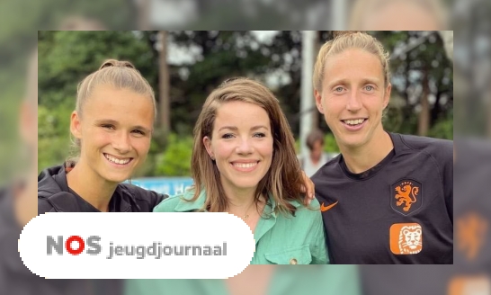 Oranje-spelers beantwoorden vragen van kinderen