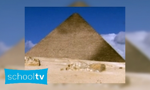 De bouw van een Egyptische piramide